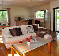 Misty Mountains Tropical Rainforest Romantic Retreat - Accommodation Nelson Bay