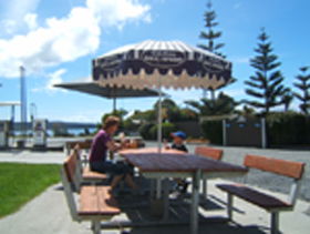 Hillcrest Caravan Park - Accommodation Nelson Bay 0