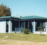 Homelea Accommodation Spa Cottage and Apartments - Accommodation Nelson Bay