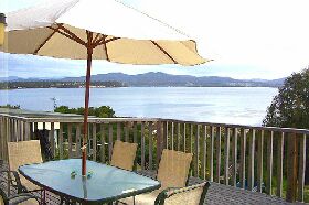 Waterfront On Georges Bay - Accommodation Nelson Bay 0