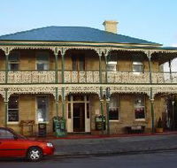 Richmond Arms Hotel - The - Accommodation Nelson Bay