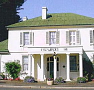 Fitzpatricks Inn - Accommodation Nelson Bay