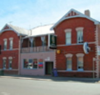 Mackey's Royal Hotel - Accommodation Nelson Bay
