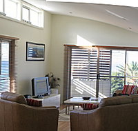 Paradise House - Accommodation Nelson Bay