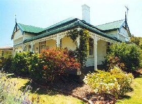 Estowen House - Accommodation Nelson Bay 0