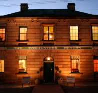 Foxhunters Return - Accommodation Nelson Bay