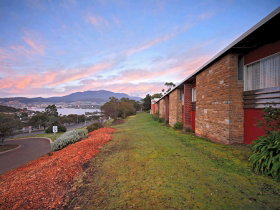 Montagu Bay TAS Accommodation Nelson Bay