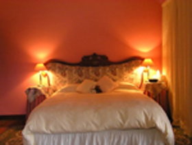 Cow 'n' Calf Art Gallery Unit - Accommodation Nelson Bay 0