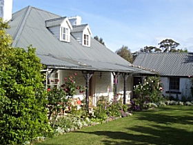 Orford's Sanda House B&B - Accommodation Nelson Bay 0