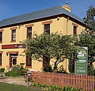 Schouten House - Accommodation Nelson Bay