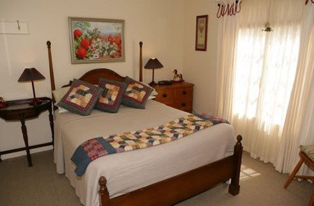 Grandma's House - Nelsons Bay Accommodation 4
