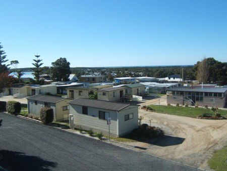 Hillcrest Caravan Park - Accommodation Nelson Bay 1