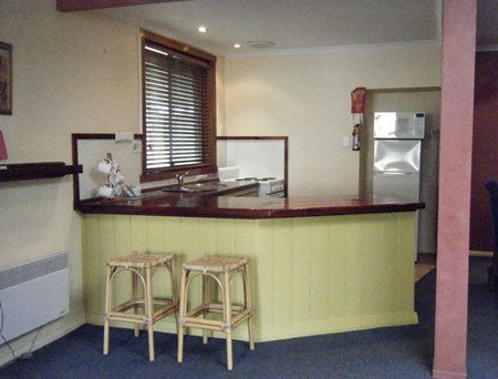 Strahan Holiday Retreat - Accommodation Nelson Bay 2