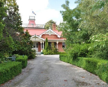 Ormiston House - Accommodation Nelson Bay 1