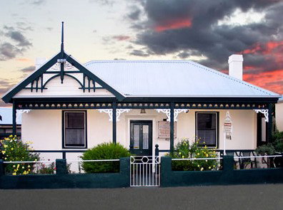 Touchwood Cottages - Accommodation Nelson Bay 1