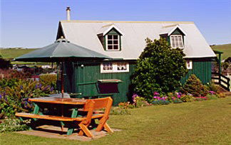 Touchwood Cottages - Accommodation Nelson Bay 3