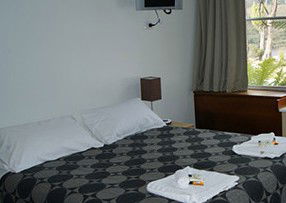 Lake Pedder Chalet - Accommodation Nelson Bay 3
