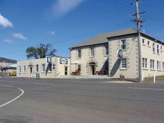 Fingal Hotel - Accommodation Nelson Bay 1