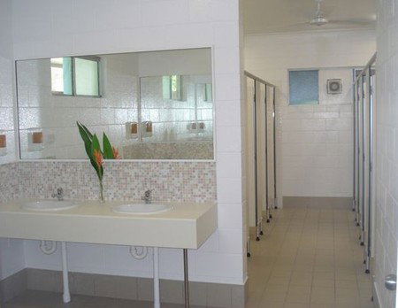 Absolute Backpackers Mission Beach - Accommodation Nelson Bay 5