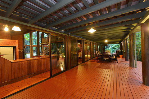 Wait A While Retreat - Accommodation Nelson Bay 3