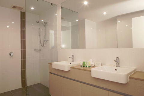 Ramada Resort Port Douglas - Accommodation Nelson Bay 2