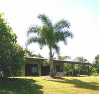 Daintree Mountain View Retreat and Vanilla Beans - Accommodation Nelson Bay