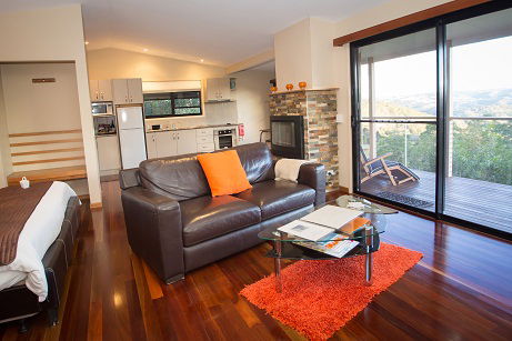 Blue Summit Cottages - Accommodation Nelson Bay 4