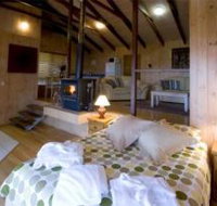 Treetops Seaview Montville - Accommodation Nelson Bay