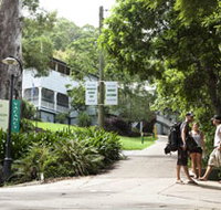 Halse Lodge Backpackers Hostel YHA - Accommodation Nelson Bay