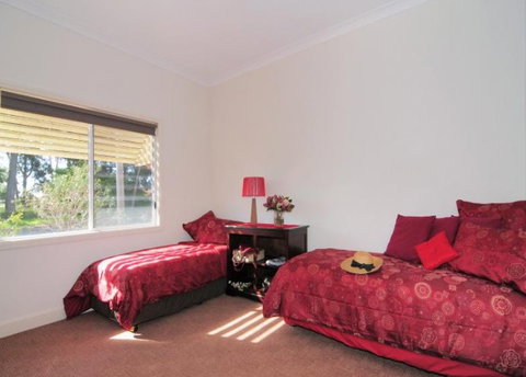 Diamond Cottages - Accommodation Nelson Bay 2