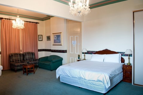Hotel Shamrock - Accommodation Nelson Bay 1