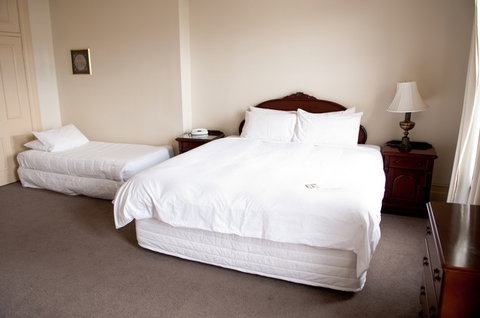 Hotel Shamrock - Accommodation Nelson Bay 2