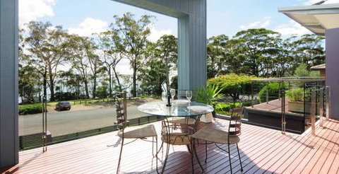 Bay Breeze - Accommodation Nelson Bay 5