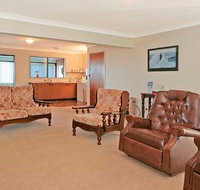 Booragul Beach House - Nelson Bay Accommodation.com