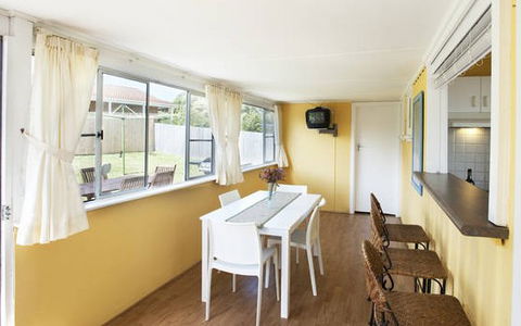 C'est La Vie Manyana - Accommodation Nelson Bay 1