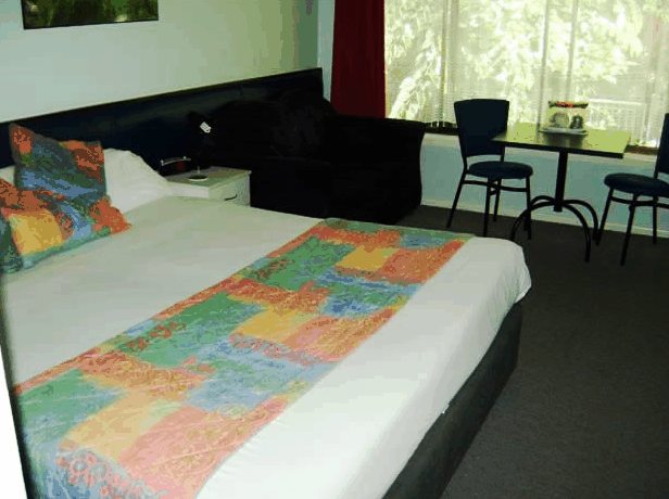 Poinciana Motel - Accommodation Nelson Bay