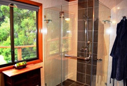 A Waterfall Hideout-Rainforest Cabin For Couples - Accommodation Nelson Bay 0