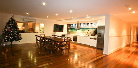 Away On Shirley Lane - Accommodation Nelson Bay 1