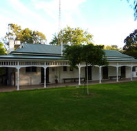 Lake Victoria Station Lodge - Accommodation Nelson Bay