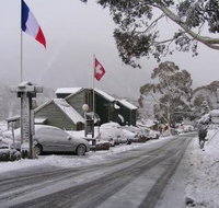 Kasees Apartments and Mountain Lodge - Accommodation Nelson Bay