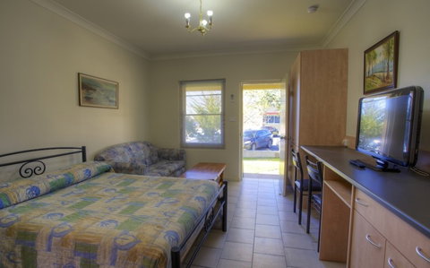 Tumut Apartments - Accommodation Nelson Bay 2
