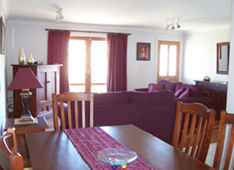 Elm Cottage - Accommodation Nelson Bay