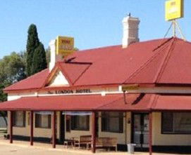 The London Hotel Motel - Accommodation Nelson Bay 1