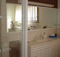 Murray Bank Holiday Units and Yabby Farm - Accommodation Nelson Bay