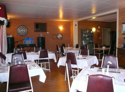 Grong Grong Motor Inn - Accommodation Nelson Bay 3