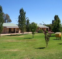 Narrandera Caravan Park - Accommodation Nelson Bay