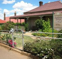 Courthouse Cottage B and B - Accommodation Nelson Bay
