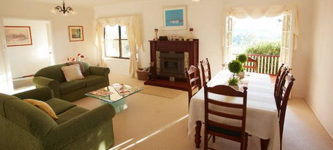 Barrington River House - Accommodation Nelson Bay 3