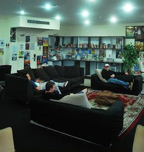 790 On George Backpackers - Accommodation Nelson Bay 2