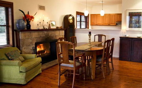 A Church And Homestead In Mudgee - Accommodation Nelson Bay 3